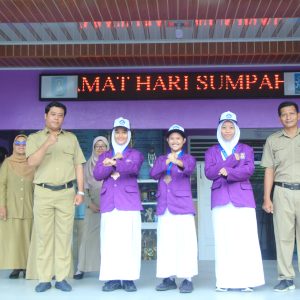 Tiga Srikandi Silat SMP N…